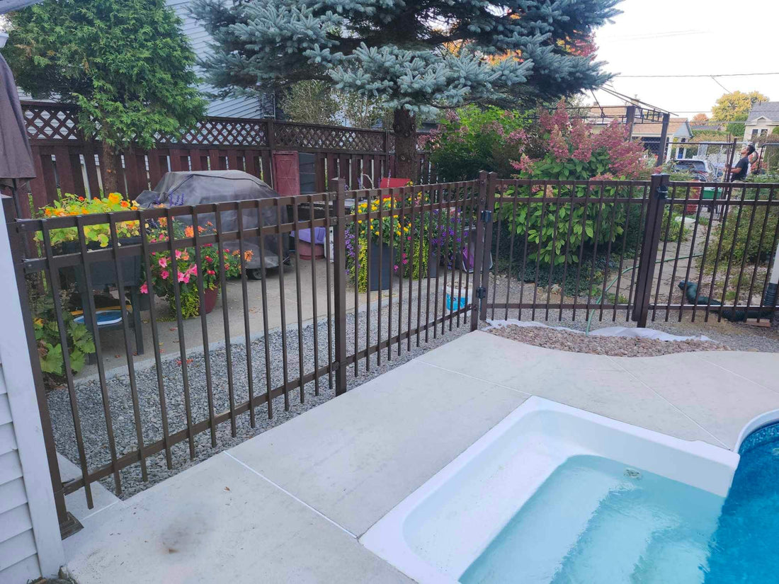 Bien choisir sa clôture pour piscine : 5 critères à vérifier